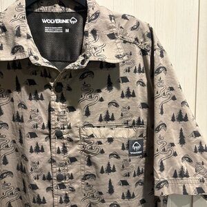 Wolverine Tan Casual Button Down Shirt with Artistic Flair